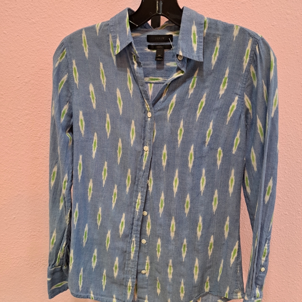 00 J Crew Blue Green Chambray Button Up